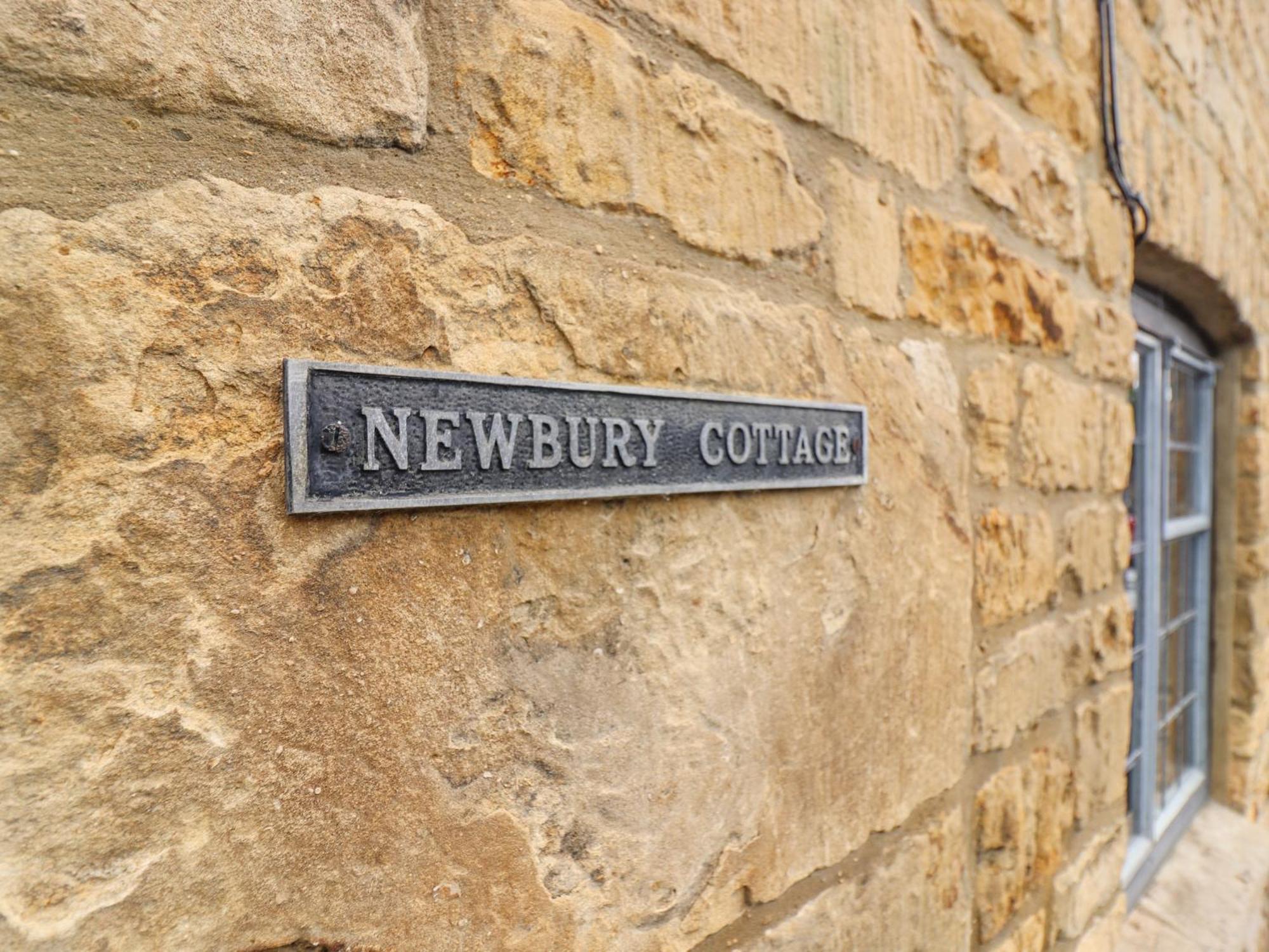 Newbury Cottage Bourton-on-the-Water Exterior photo